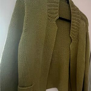 Eileen Fisher Cardigan

• comfy
• open 
• grunge 
• boho